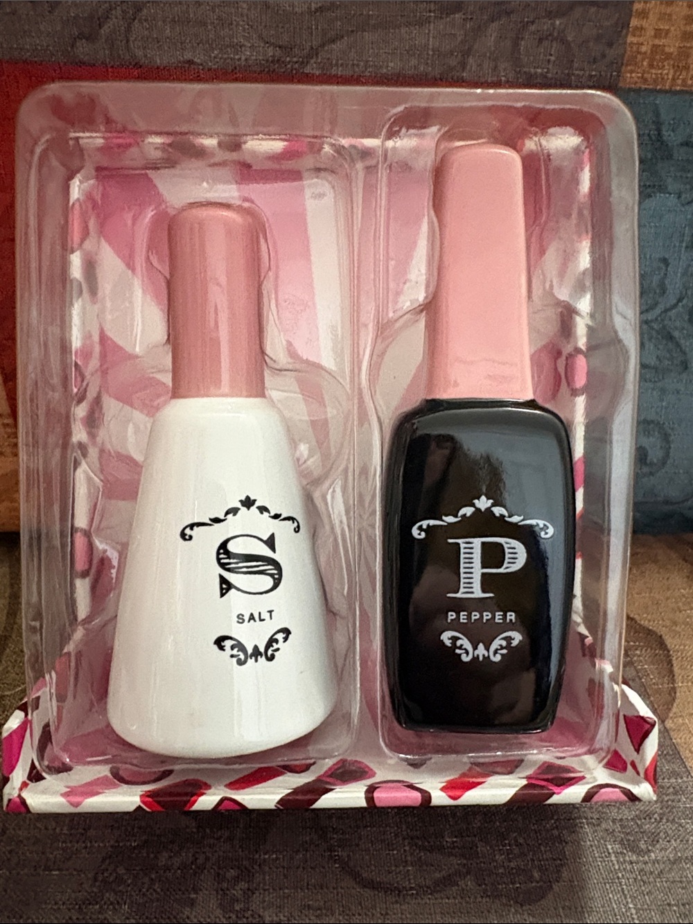 💅Nail Polish💅Salt & Pepper Shakers